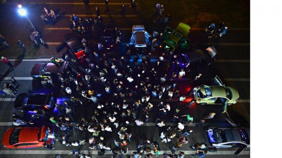 A concert of cars