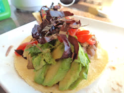 jun -  Taco with avocado, red romaine